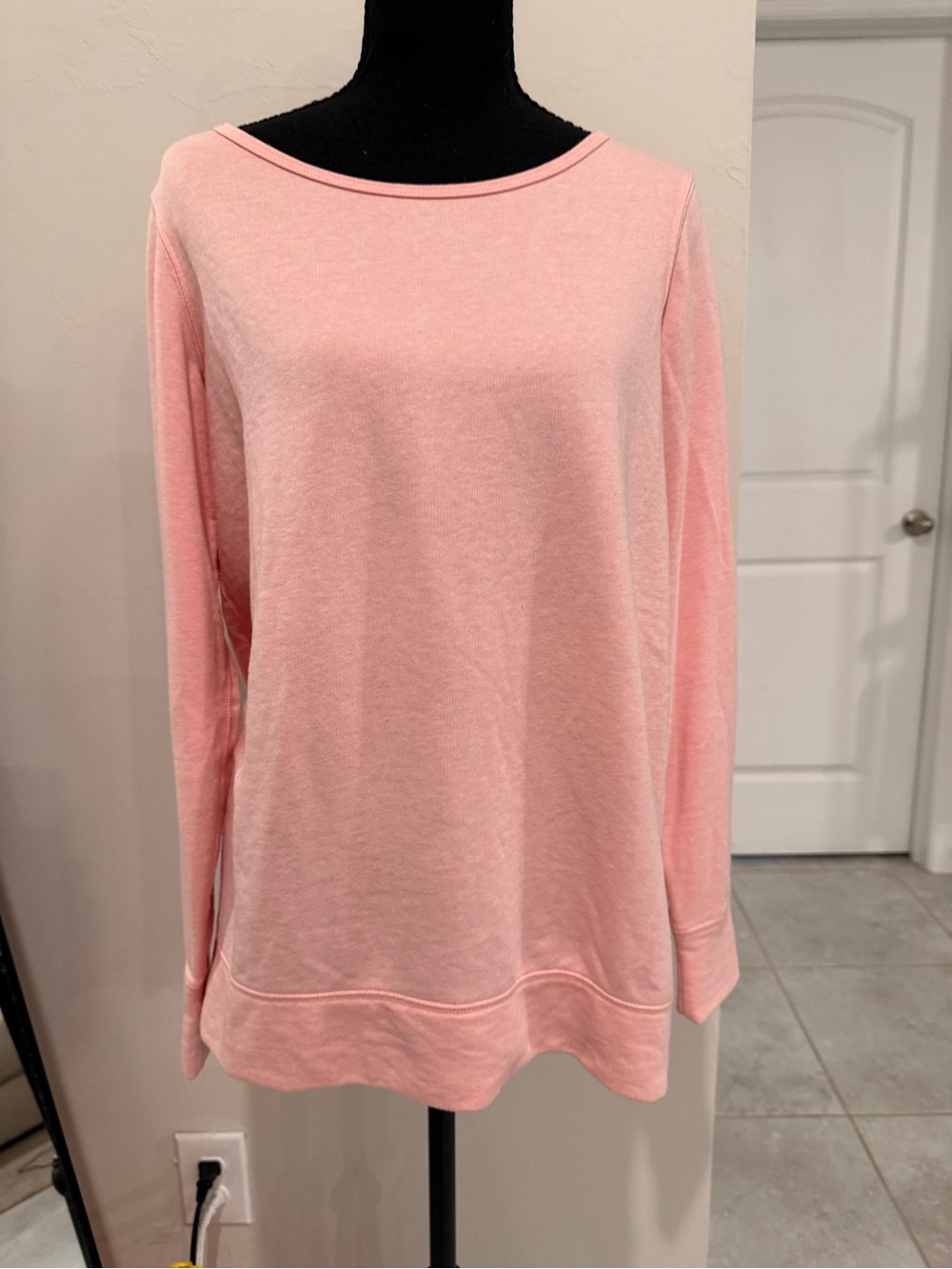 Old Navy Light Pink Crewneck Pullover Sweatshirt